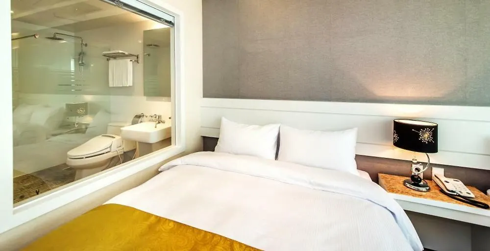 Galaxy Hotel Czedżu 3*,