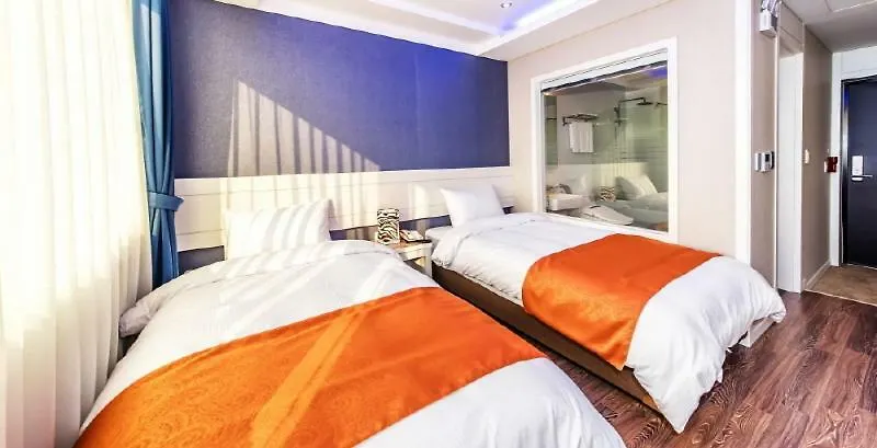 Galaxy Hotel Czedżu 3*,
